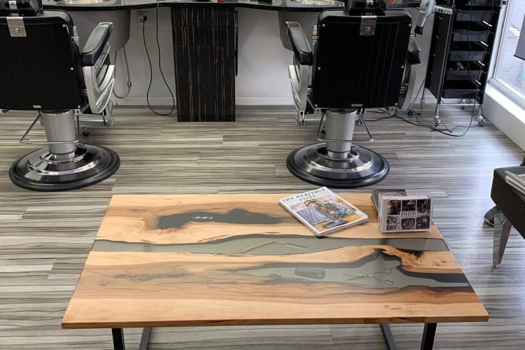 Möbel und Oberflächen mit Epoxidharz – Projekt aus Kreuzlingen